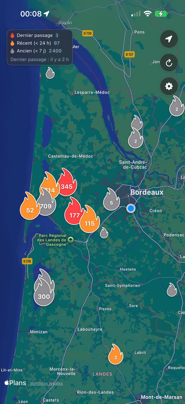 Capture d'écran : la région de Bordeaux avec les foyers regroupés en pastilles colorées selon leur fraîcheur
